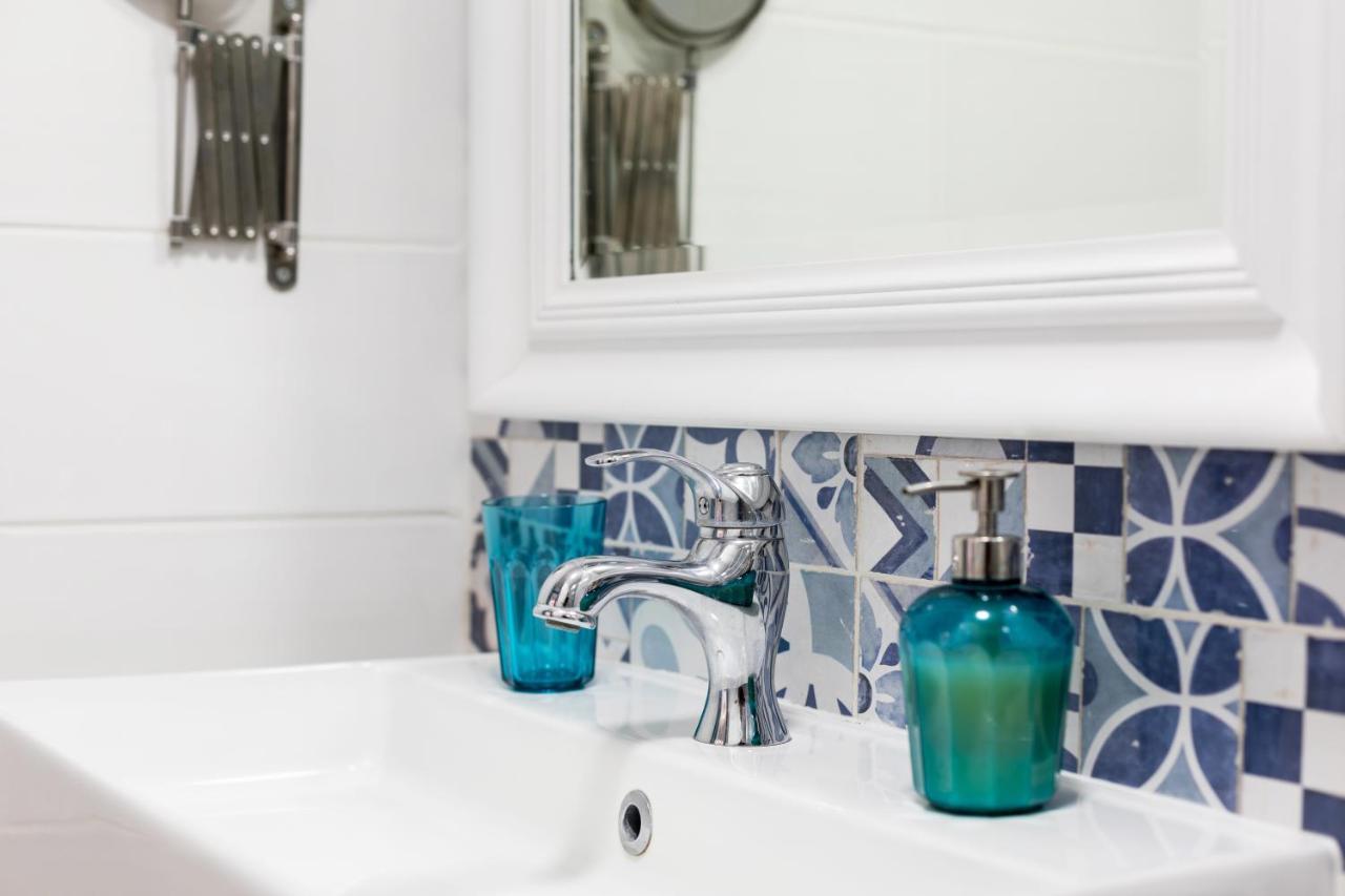 Port Royal Apartments, Heated Pool, Speed Wifi, Terrace アロナ エクステリア 写真